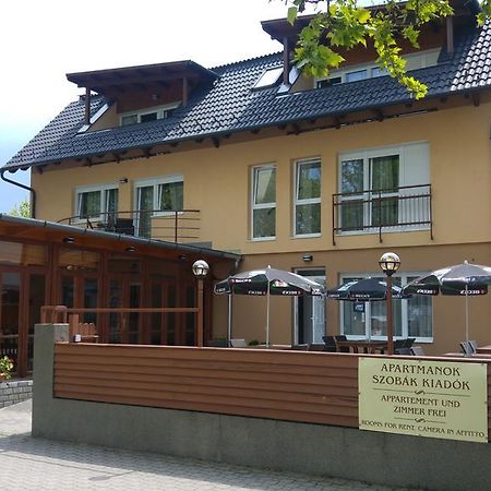 Adam Apartmanhaz Сиофок Екстериор снимка