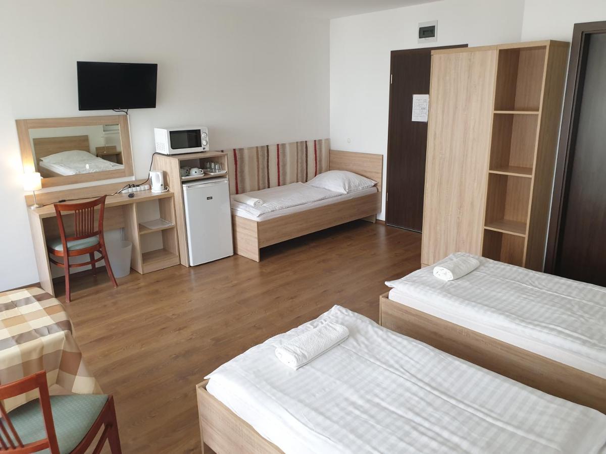 Adam Apartmanhaz Сиофок Стая снимка