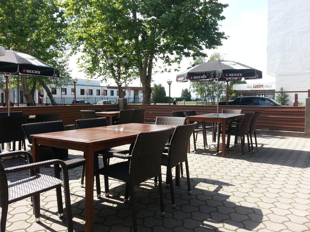 Adam Apartmanhaz Сиофок Екстериор снимка