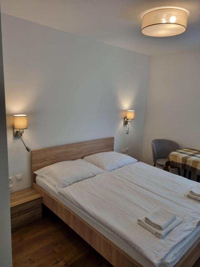 Adam Apartmanhaz Сиофок Стая снимка