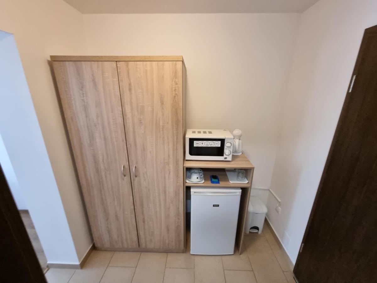 Adam Apartmanhaz Сиофок Екстериор снимка