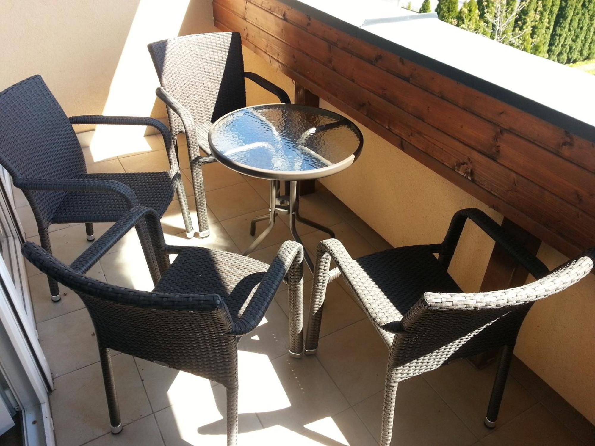 Adam Apartmanhaz Сиофок Екстериор снимка