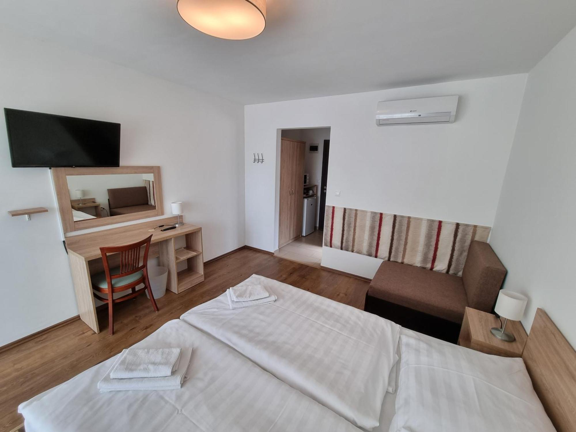 Adam Apartmanhaz Сиофок Стая снимка