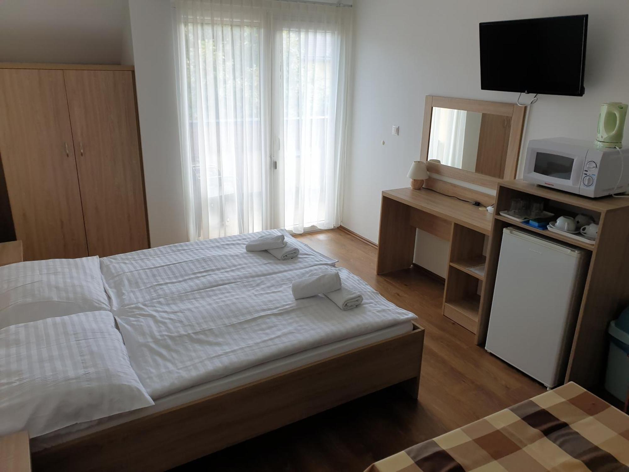 Adam Apartmanhaz Сиофок Стая снимка