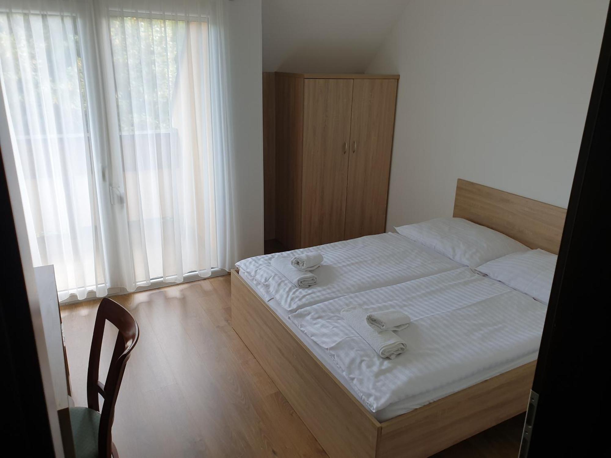Adam Apartmanhaz Сиофок Стая снимка